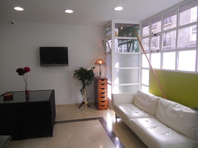 Albergue La Estacion ซานติอาโก เด กอมโปสเตลา ภายนอก รูปภาพ